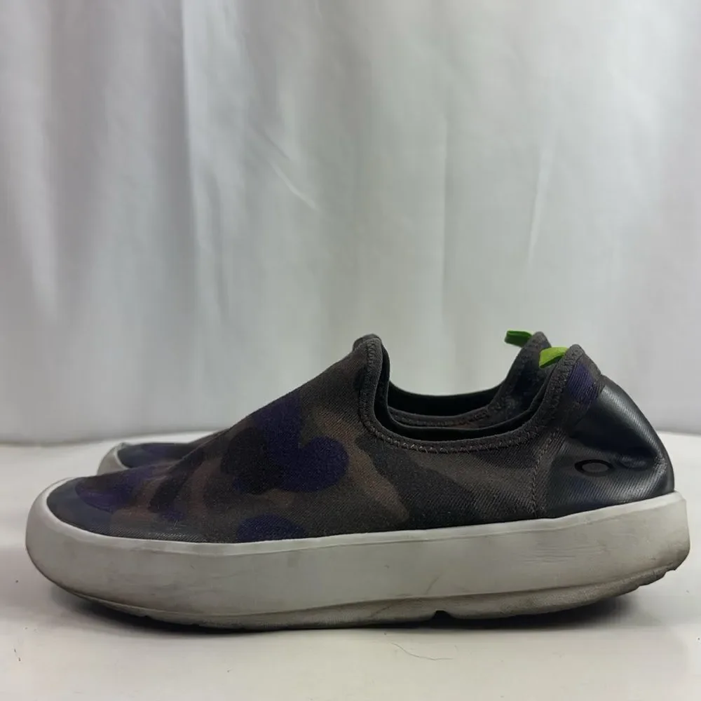 OOFOS OOmg eeZee Midnight Camo Slip On Sneakers